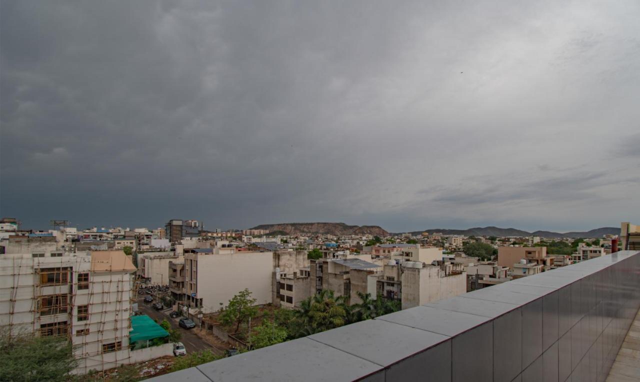 Treebo Pink City Grand Jaipur Exteriör bild